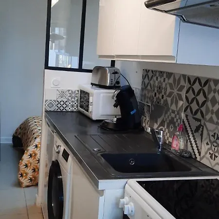 Apartment Centre *